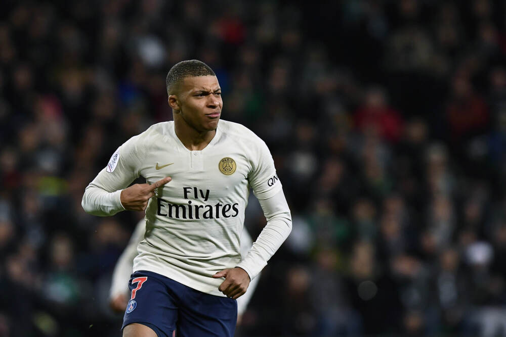 《街头霸王6》春丽1/4比例雕像公布 肉腿很还原